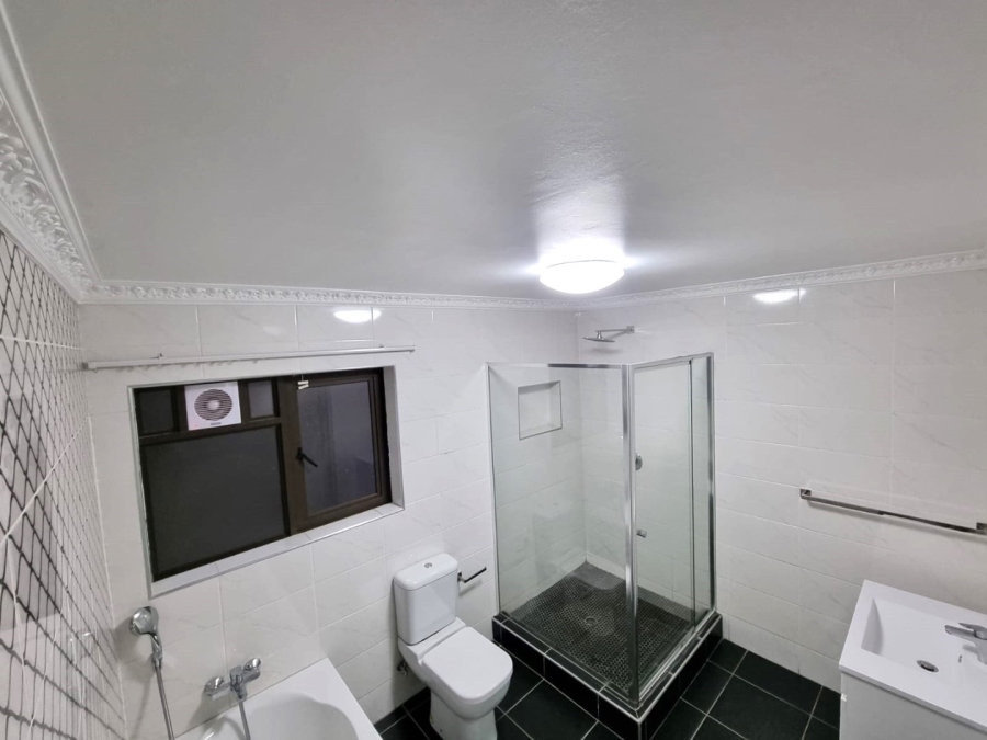To Let 2 Bedroom Property for Rent in Raisethorpe KwaZulu-Natal