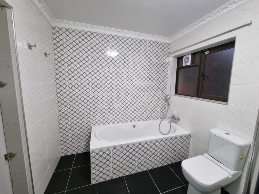 To Let 2 Bedroom Property for Rent in Raisethorpe KwaZulu-Natal