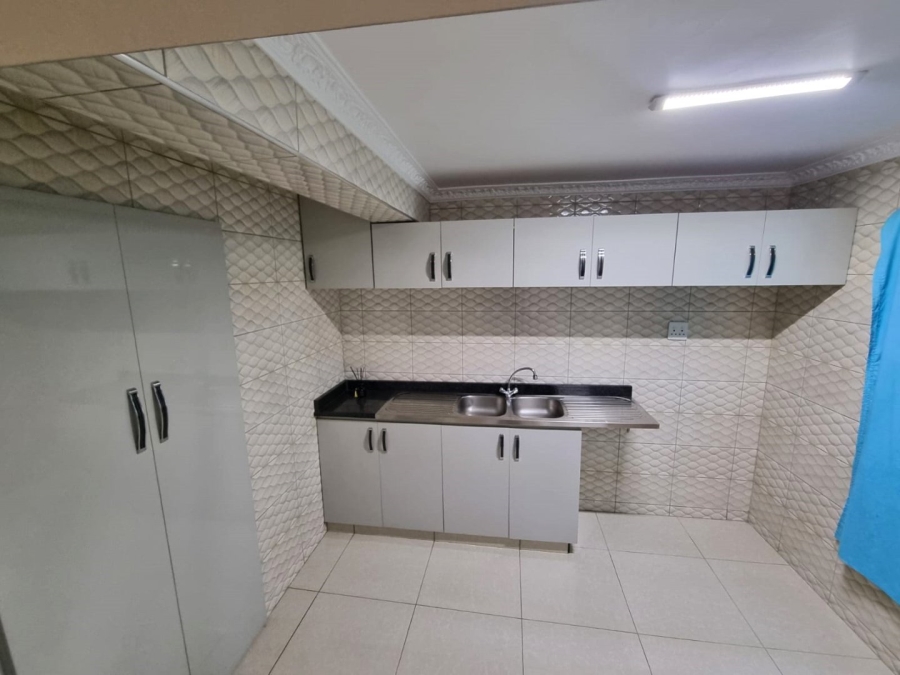 To Let 2 Bedroom Property for Rent in Raisethorpe KwaZulu-Natal
