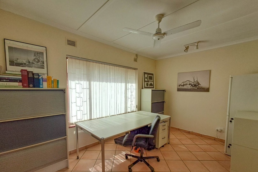 4 Bedroom Property for Sale in Uvongo KwaZulu-Natal