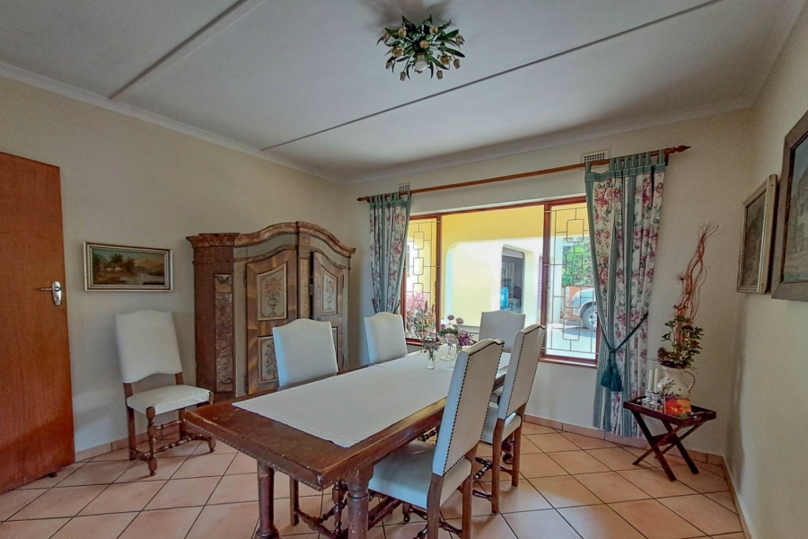 4 Bedroom Property for Sale in Uvongo KwaZulu-Natal