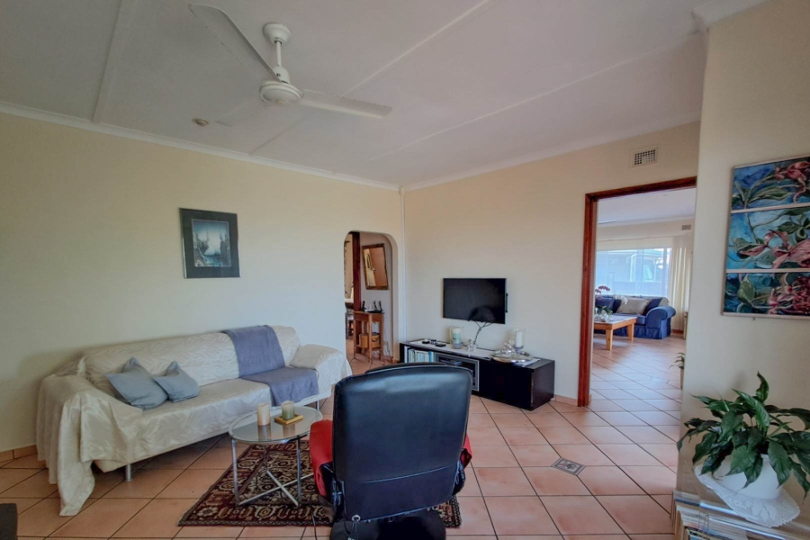 4 Bedroom Property for Sale in Uvongo KwaZulu-Natal