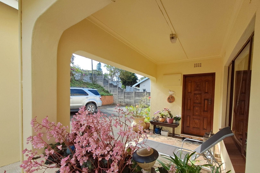 4 Bedroom Property for Sale in Uvongo KwaZulu-Natal