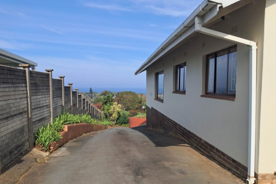 4 Bedroom Property for Sale in Uvongo KwaZulu-Natal