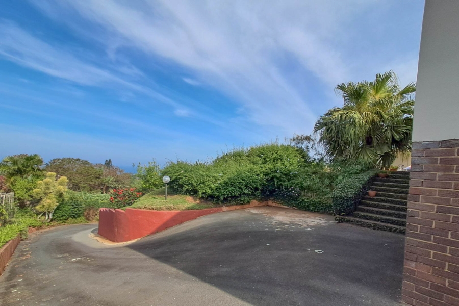 4 Bedroom Property for Sale in Uvongo KwaZulu-Natal