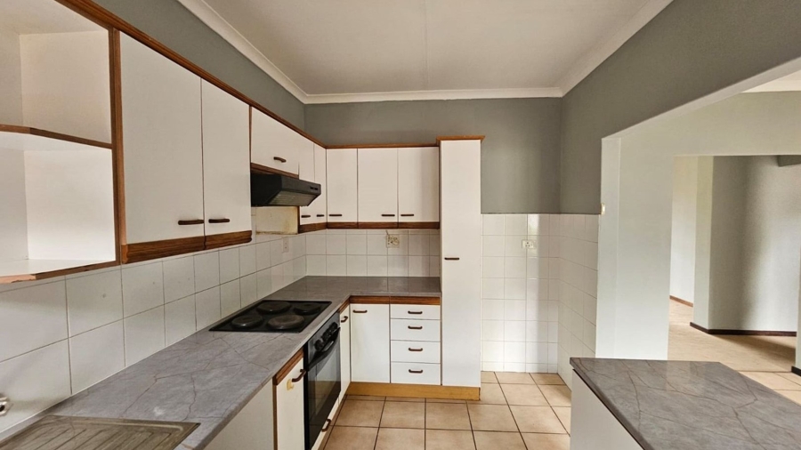 3 Bedroom Property for Sale in Scottsville KwaZulu-Natal