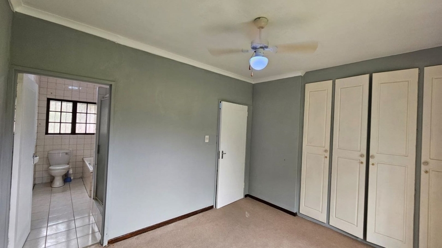3 Bedroom Property for Sale in Scottsville KwaZulu-Natal