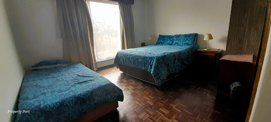 2 Bedroom Property for Sale in Uvongo KwaZulu-Natal