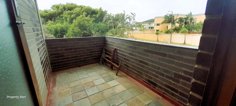 2 Bedroom Property for Sale in Uvongo KwaZulu-Natal