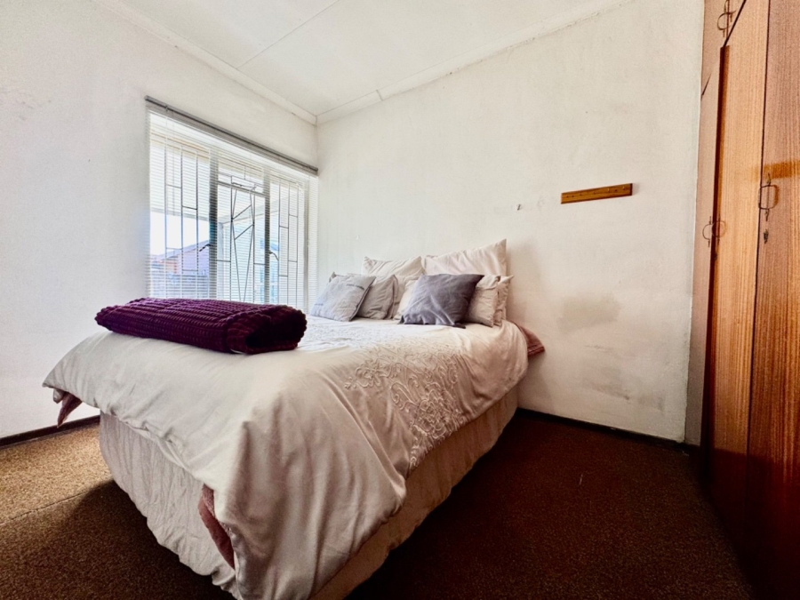 To Let 4 Bedroom Property for Rent in Pioneer Park KwaZulu-Natal