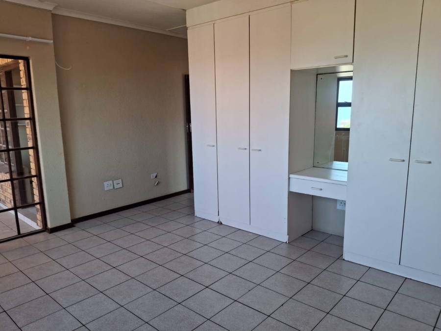 2 Bedroom Property for Sale in Uvongo Beach KwaZulu-Natal
