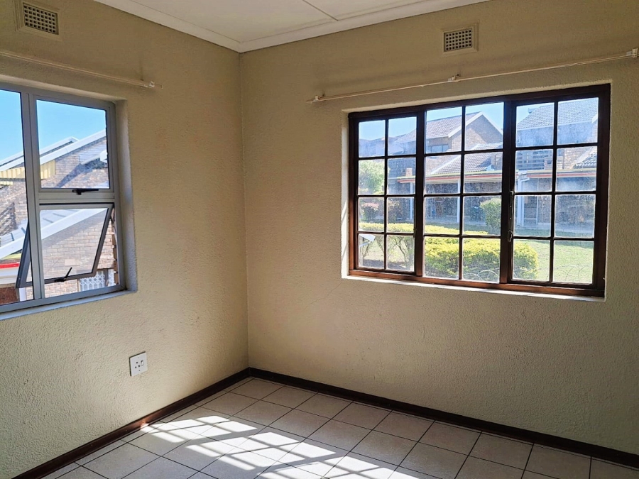 2 Bedroom Property for Sale in Uvongo Beach KwaZulu-Natal