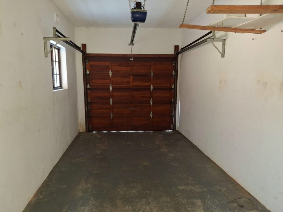 2 Bedroom Property for Sale in Uvongo Beach KwaZulu-Natal