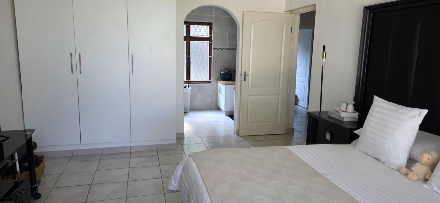 3 Bedroom Property for Sale in Umtentweni KwaZulu-Natal