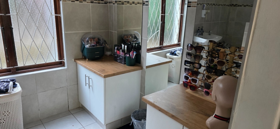 3 Bedroom Property for Sale in Umtentweni KwaZulu-Natal