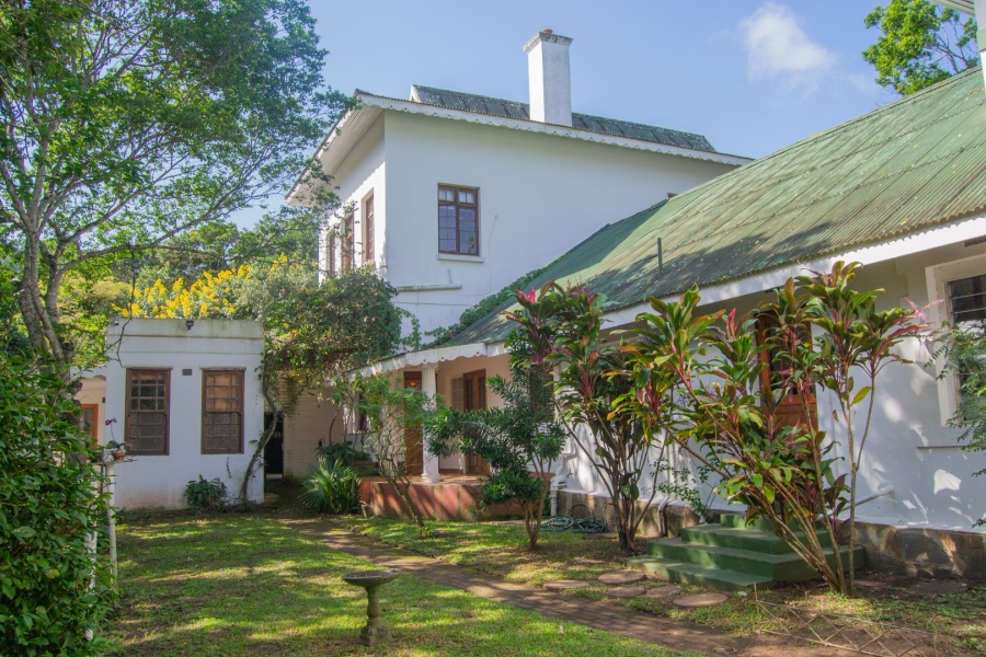 9 Bedroom Property for Sale in Umtentweni KwaZulu-Natal