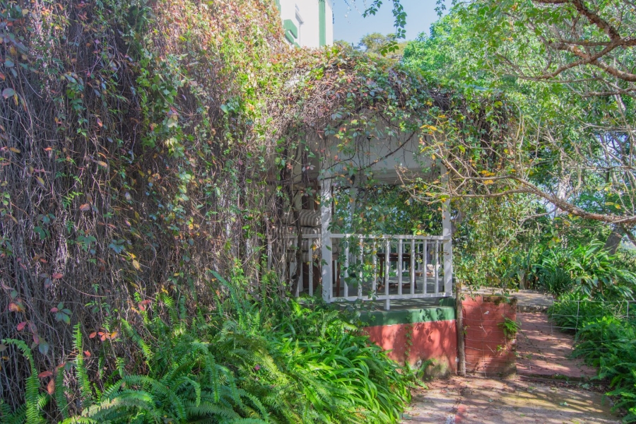 9 Bedroom Property for Sale in Umtentweni KwaZulu-Natal