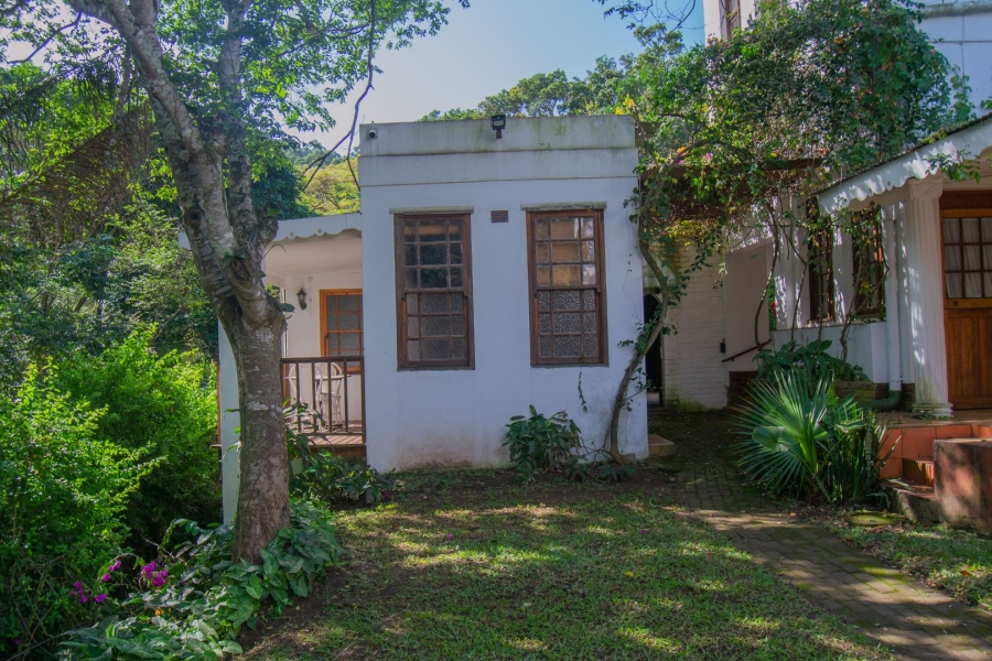 9 Bedroom Property for Sale in Umtentweni KwaZulu-Natal