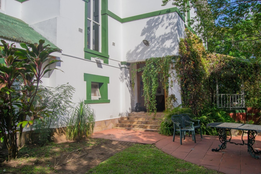 9 Bedroom Property for Sale in Umtentweni KwaZulu-Natal