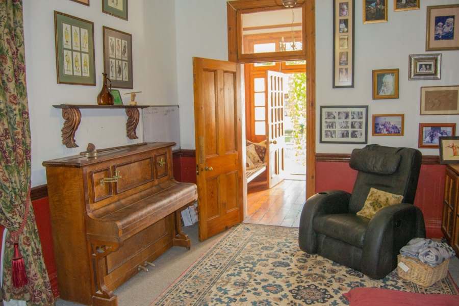 9 Bedroom Property for Sale in Umtentweni KwaZulu-Natal