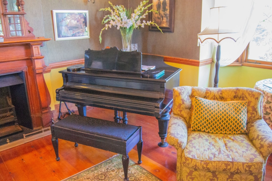 9 Bedroom Property for Sale in Umtentweni KwaZulu-Natal