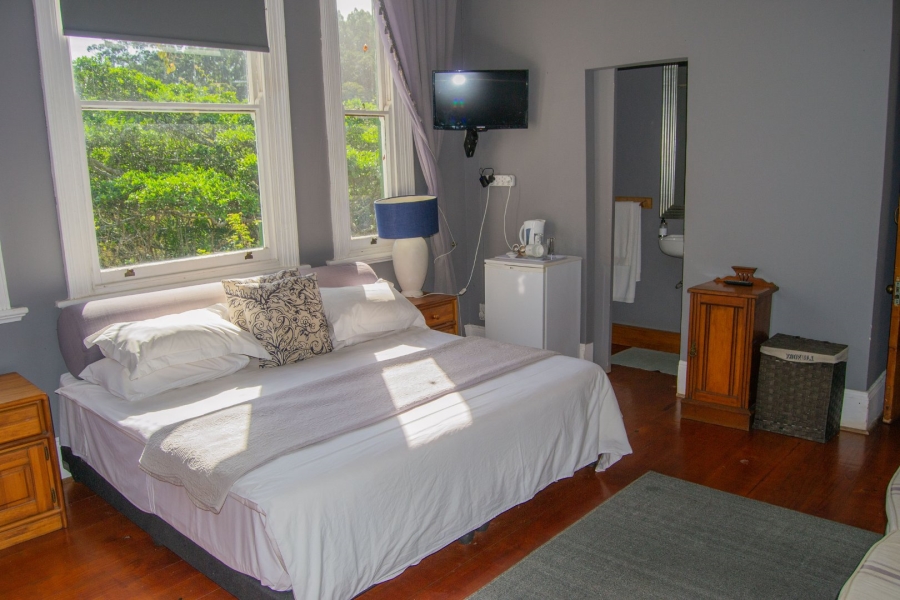 9 Bedroom Property for Sale in Umtentweni KwaZulu-Natal