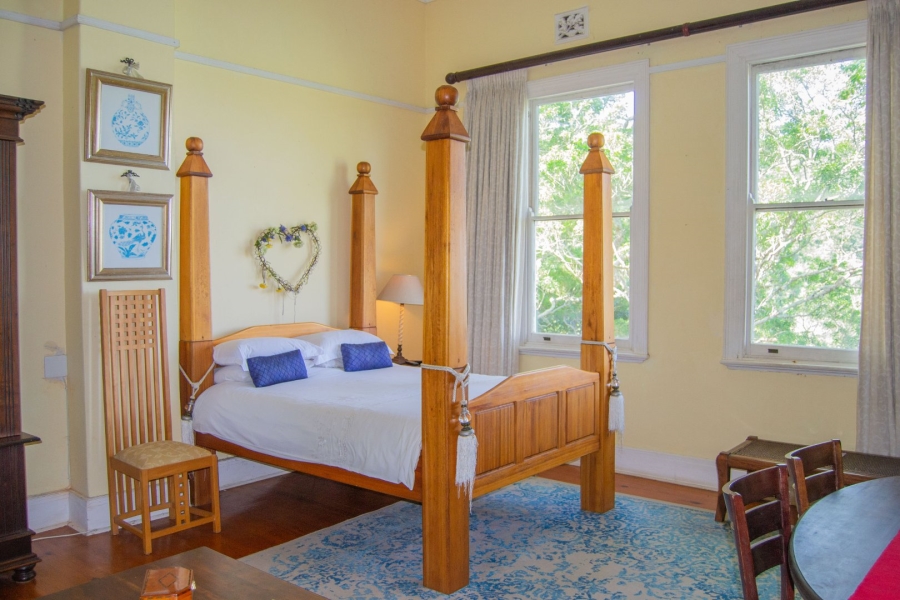 9 Bedroom Property for Sale in Umtentweni KwaZulu-Natal