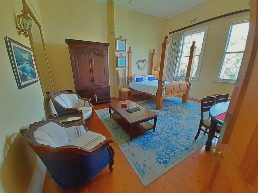9 Bedroom Property for Sale in Umtentweni KwaZulu-Natal