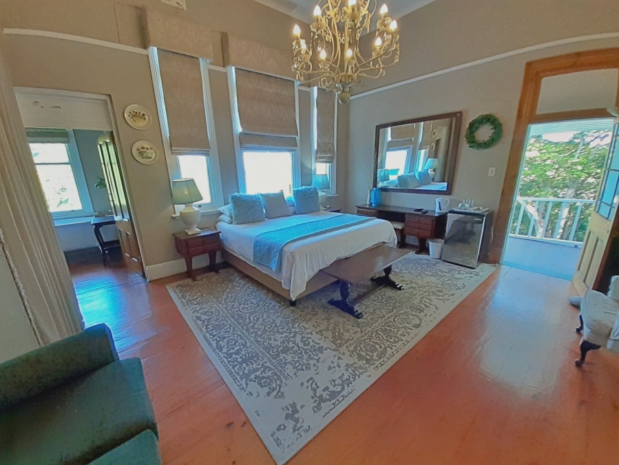 9 Bedroom Property for Sale in Umtentweni KwaZulu-Natal