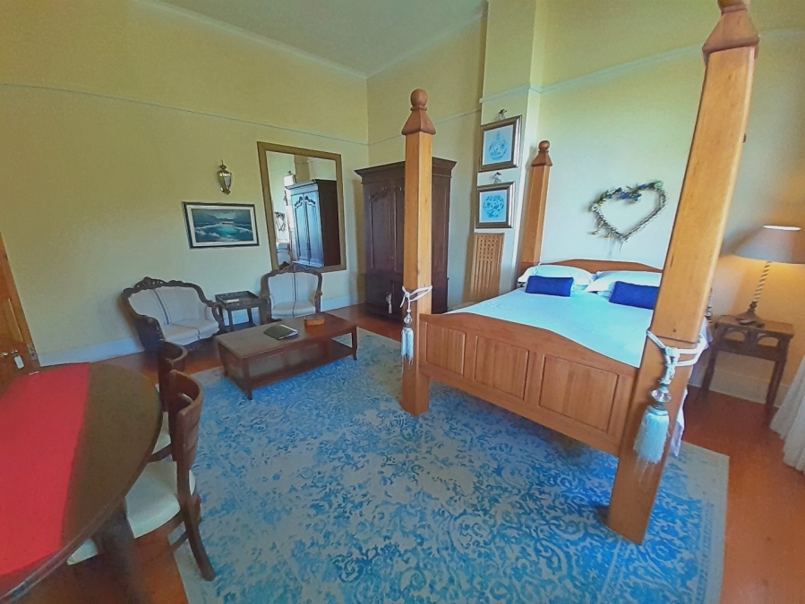 9 Bedroom Property for Sale in Umtentweni KwaZulu-Natal