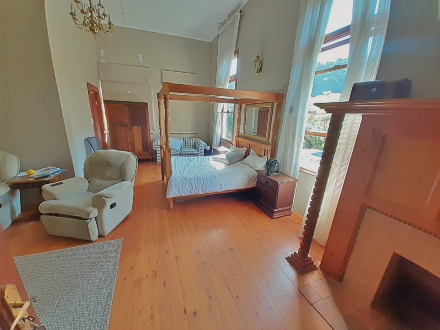 9 Bedroom Property for Sale in Umtentweni KwaZulu-Natal