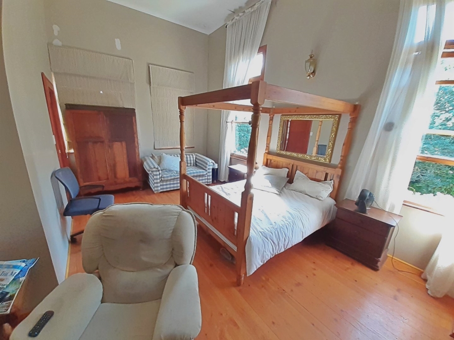9 Bedroom Property for Sale in Umtentweni KwaZulu-Natal