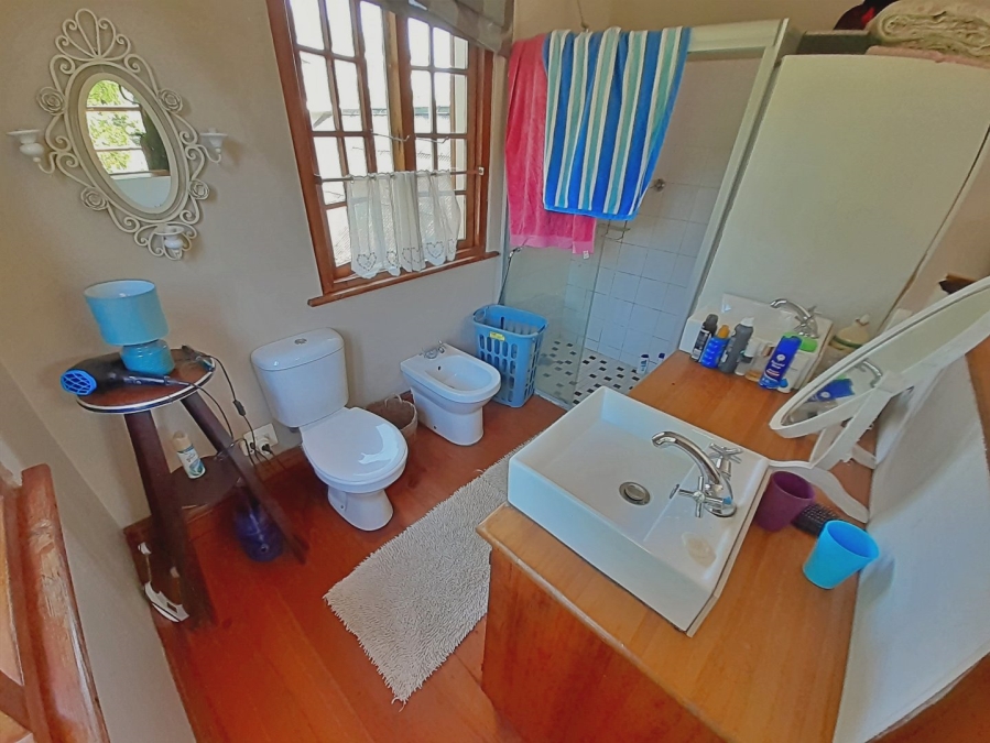 9 Bedroom Property for Sale in Umtentweni KwaZulu-Natal