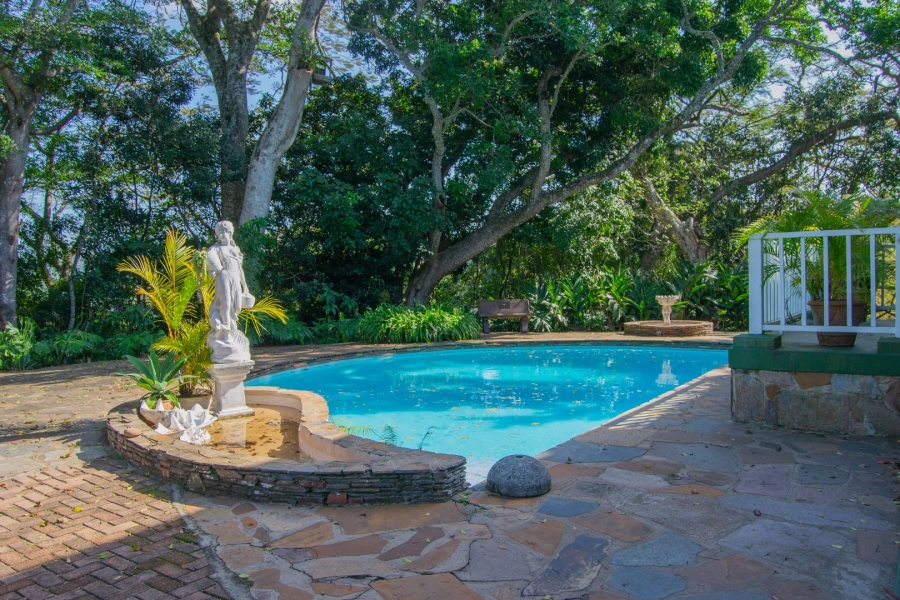 9 Bedroom Property for Sale in Umtentweni KwaZulu-Natal