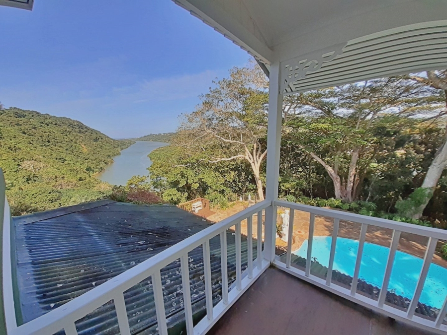 9 Bedroom Property for Sale in Umtentweni KwaZulu-Natal