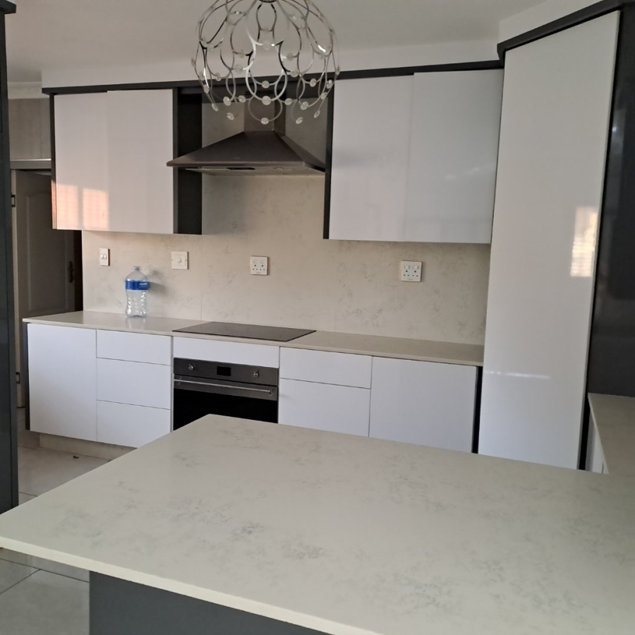 3 Bedroom Property for Sale in Scottburgh Central KwaZulu-Natal