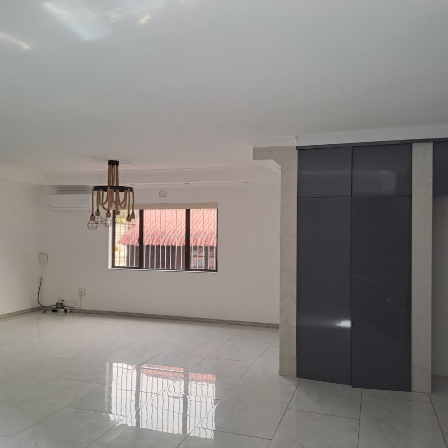 3 Bedroom Property for Sale in Scottburgh Central KwaZulu-Natal