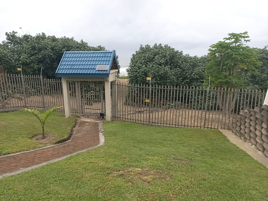 2 Bedroom Property for Sale in Manaba Beach KwaZulu-Natal