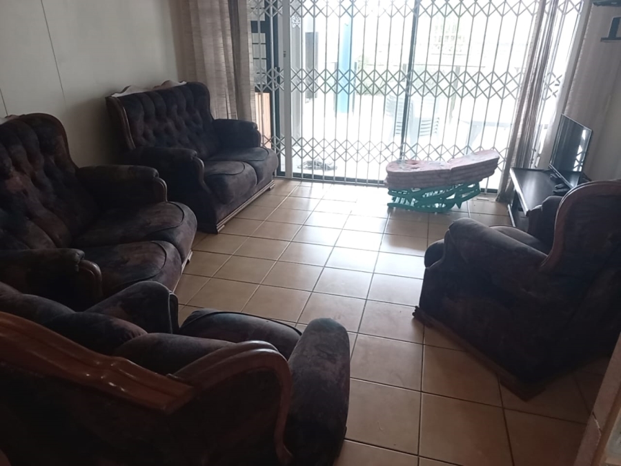 2 Bedroom Property for Sale in Manaba Beach KwaZulu-Natal