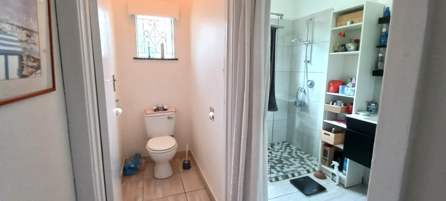 5 Bedroom Property for Sale in Umtentweni KwaZulu-Natal