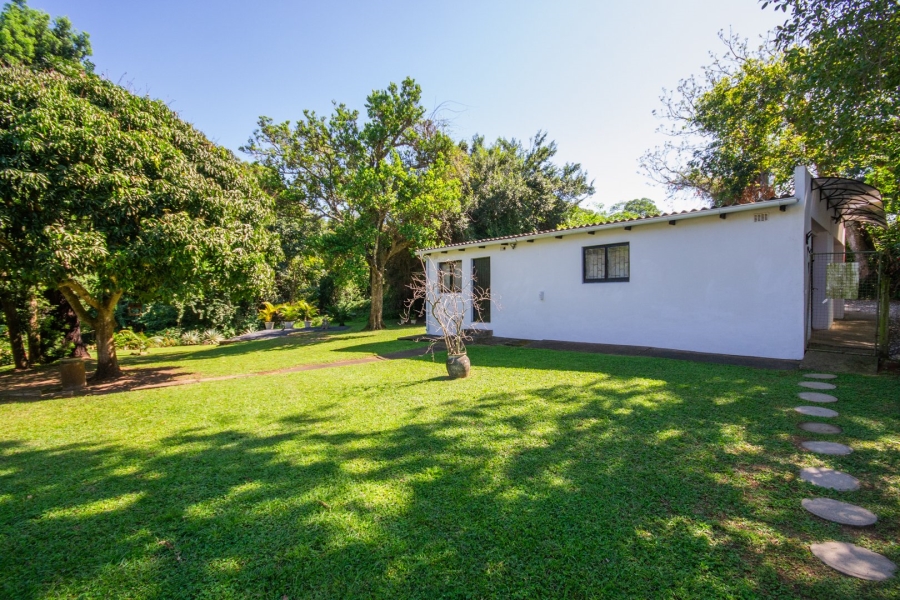 5 Bedroom Property for Sale in Umtentweni KwaZulu-Natal