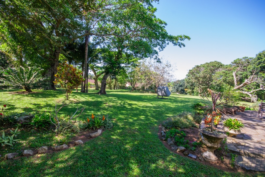 5 Bedroom Property for Sale in Umtentweni KwaZulu-Natal