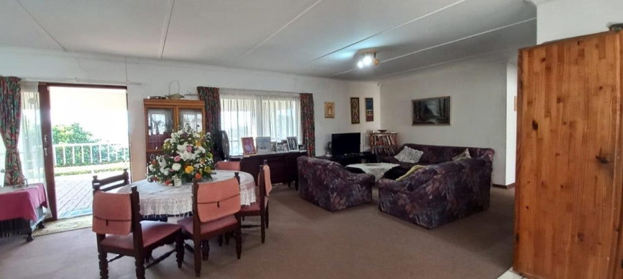 4 Bedroom Property for Sale in Woodgrange KwaZulu-Natal