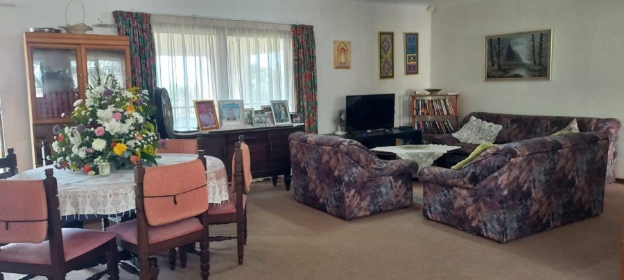 4 Bedroom Property for Sale in Woodgrange KwaZulu-Natal