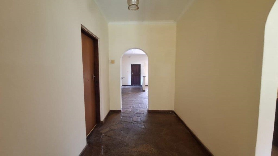 4 Bedroom Property for Sale in Sea Park KwaZulu-Natal