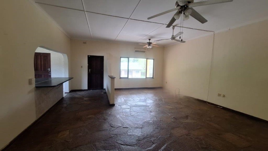 4 Bedroom Property for Sale in Sea Park KwaZulu-Natal