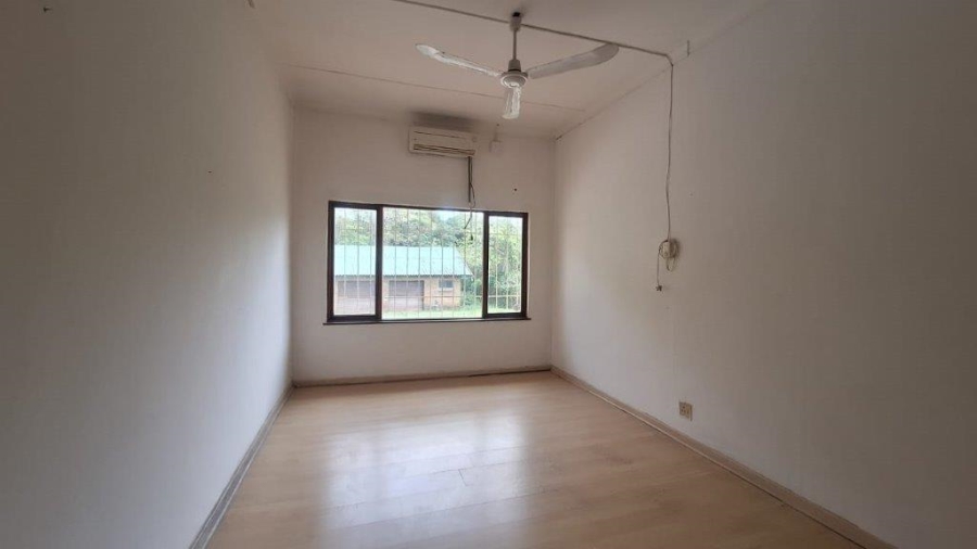 4 Bedroom Property for Sale in Sea Park KwaZulu-Natal