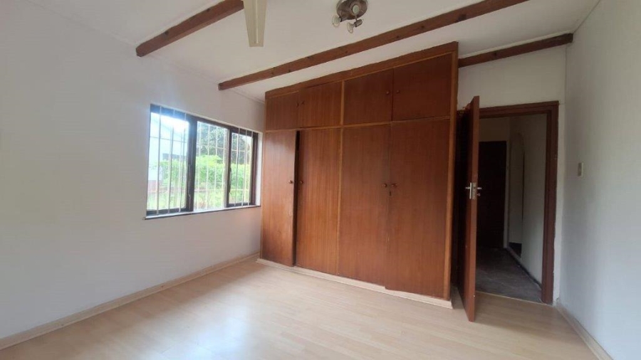 4 Bedroom Property for Sale in Sea Park KwaZulu-Natal