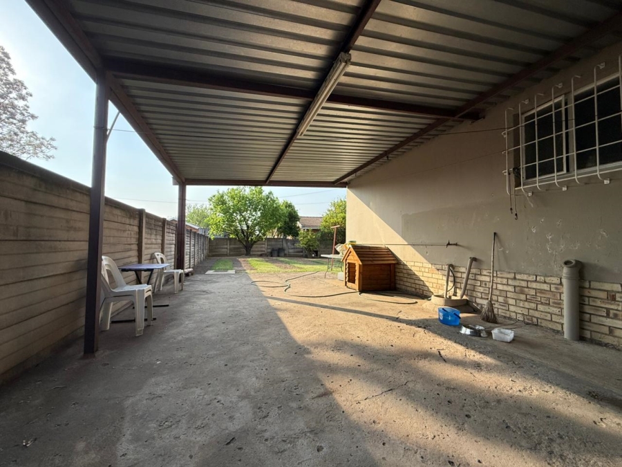 3 Bedroom Property for Sale in Lennoxton KwaZulu-Natal