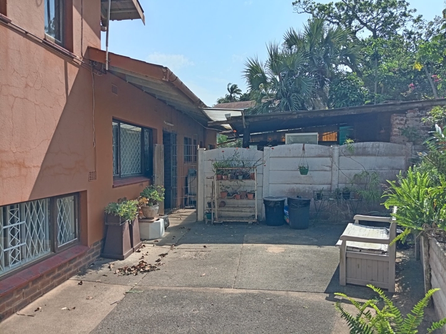 5 Bedroom Property for Sale in Shelly Beach KwaZulu-Natal